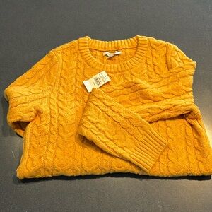 Women’s American Eagle Sweater